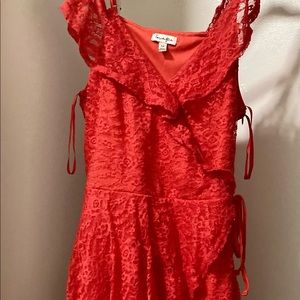 Super cute dress. No flaws. Size S/P lined